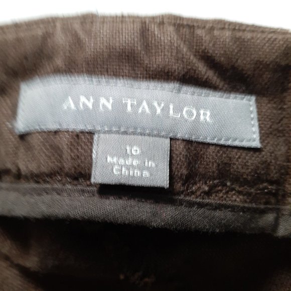 Ann Taylor Linen/Cotton Blend Cuff Shorts with Flap Pockets Brown Size 10 - Picture 3 of 11